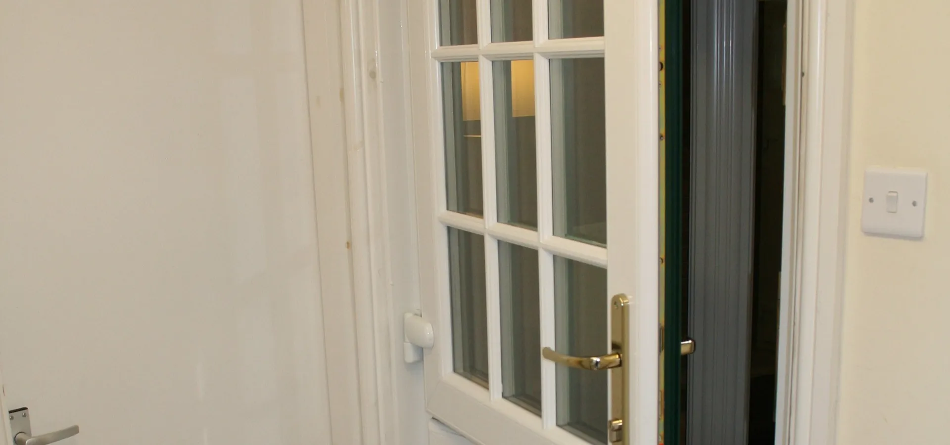 Stable Doors Leyton
