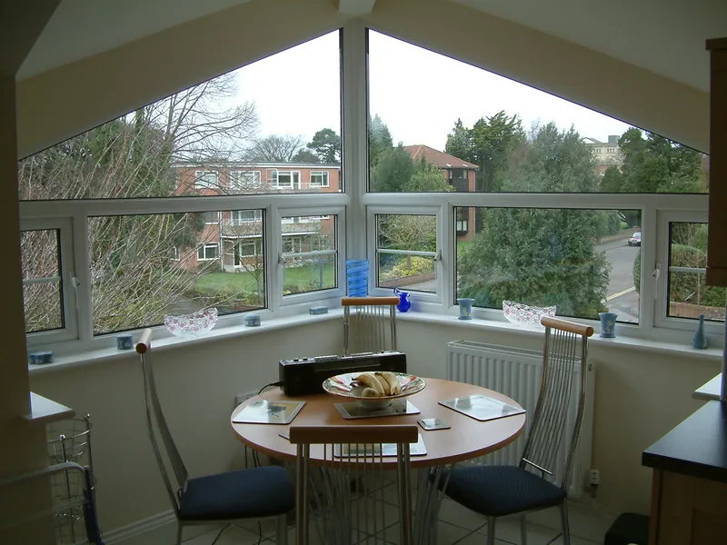 Bay Windows Leyton