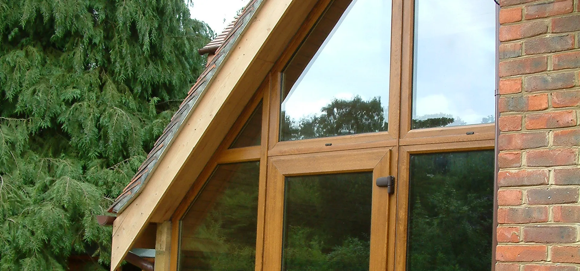 Bay Windows Leyton